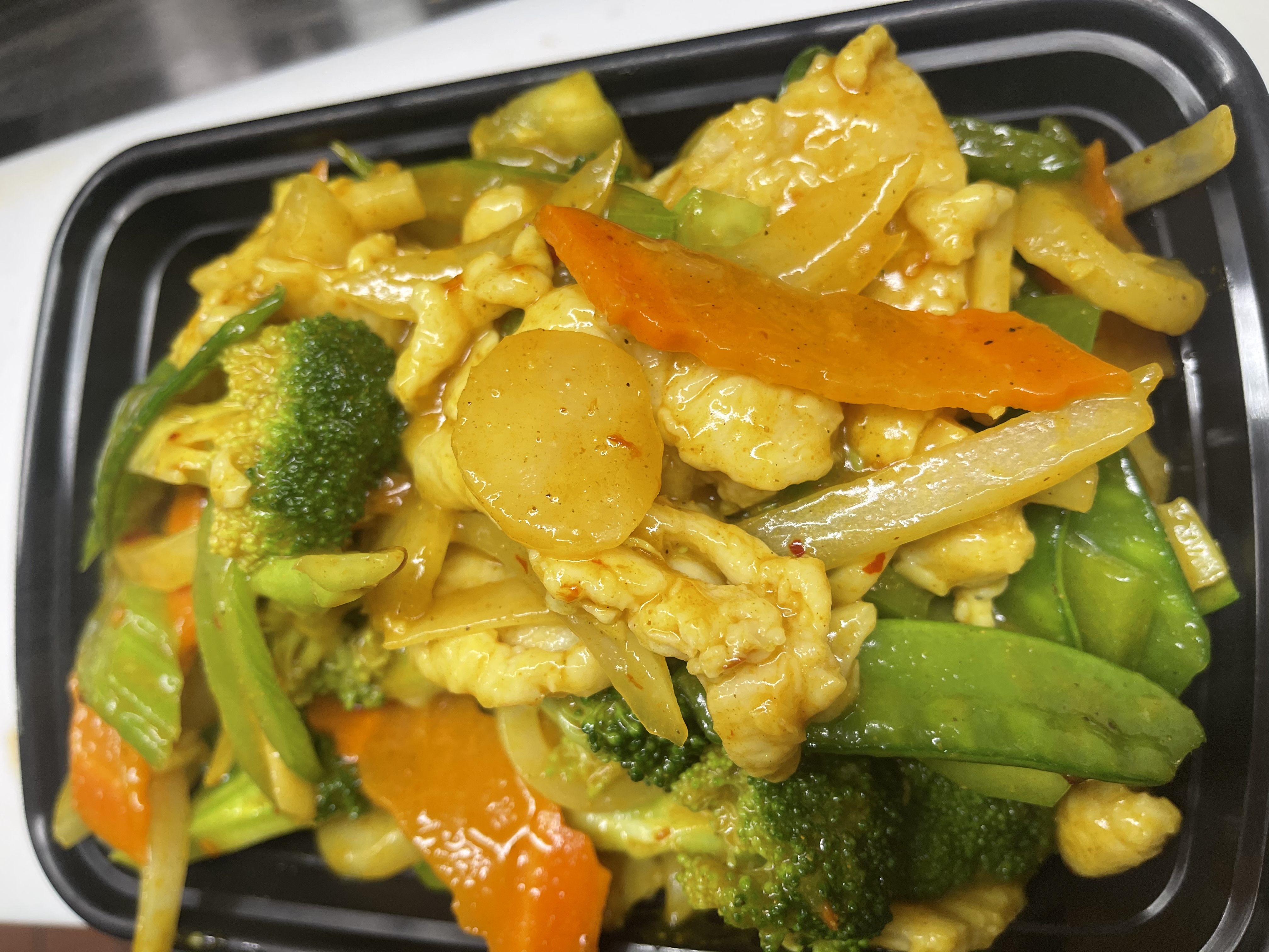 Order 70. Curry Chicken with Onion food online from Fujian store, Wood-Ridge on bringmethat.com