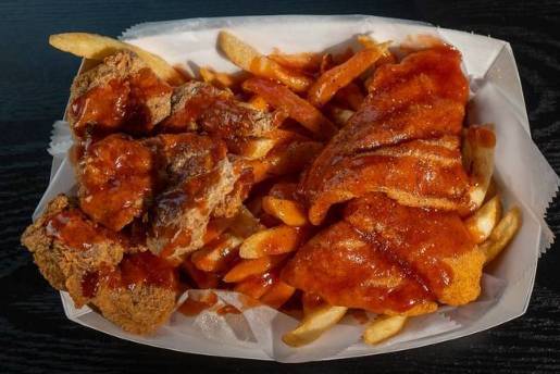 Order Catfish and Wings food online from Harold Chicken & Ice Bar store, Duluth on bringmethat.com