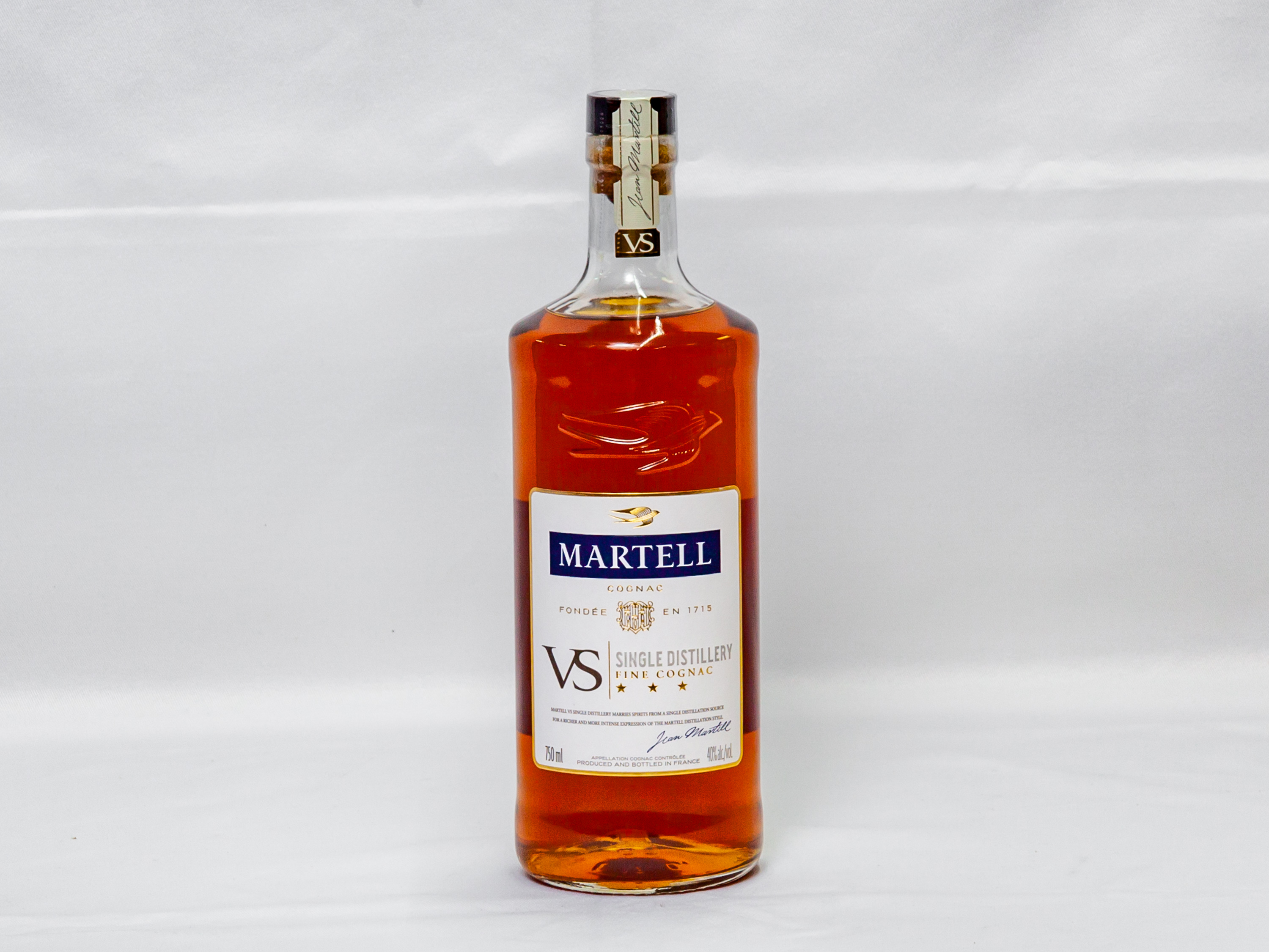 Order Martell VS Single Distillery Cognac food online from Pm Food & Liquor store, Harvey on bringmethat.com