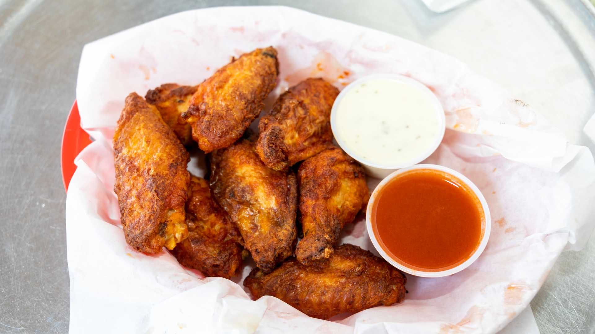 Order Hot Wings - 10 Pieces food online from Giovannis Pizza store, San Jose on bringmethat.com