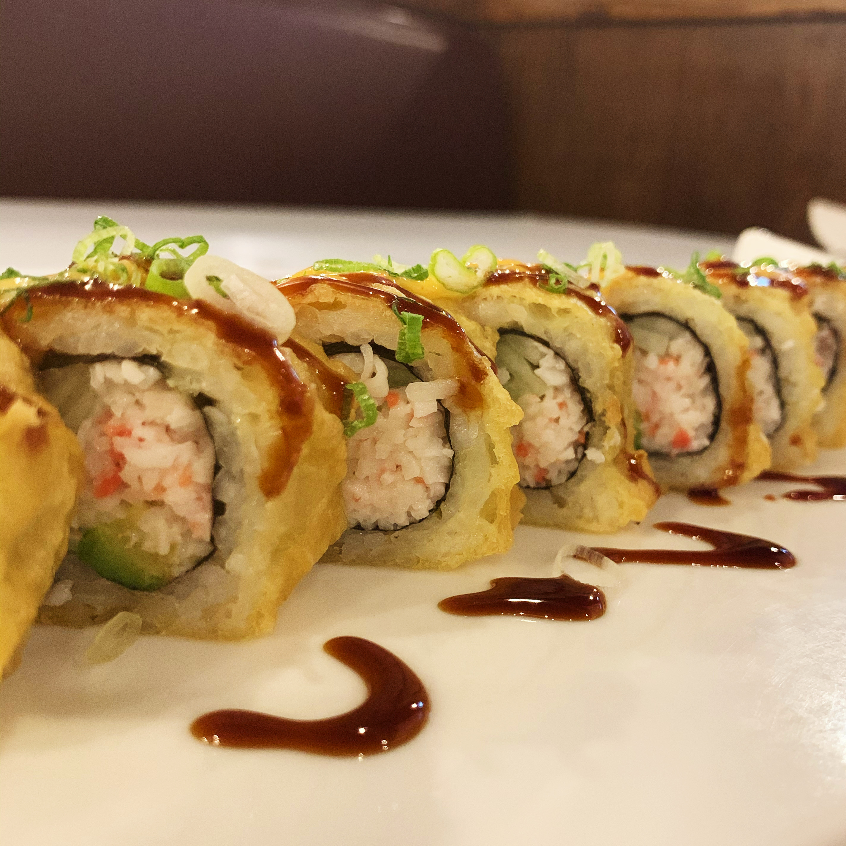 Order M7. Tiffany Roll (8pcs) food online from Red 88 Asian Bistro store, South Jordan on bringmethat.com