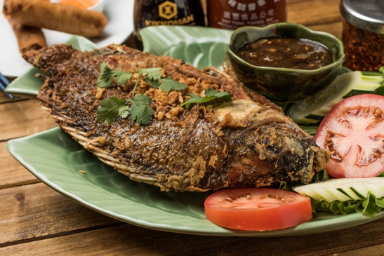 Order Deep Fried Whole Fish with Triple Sauce food online from Bangkok Thai Cuisine store, Houston on bringmethat.com