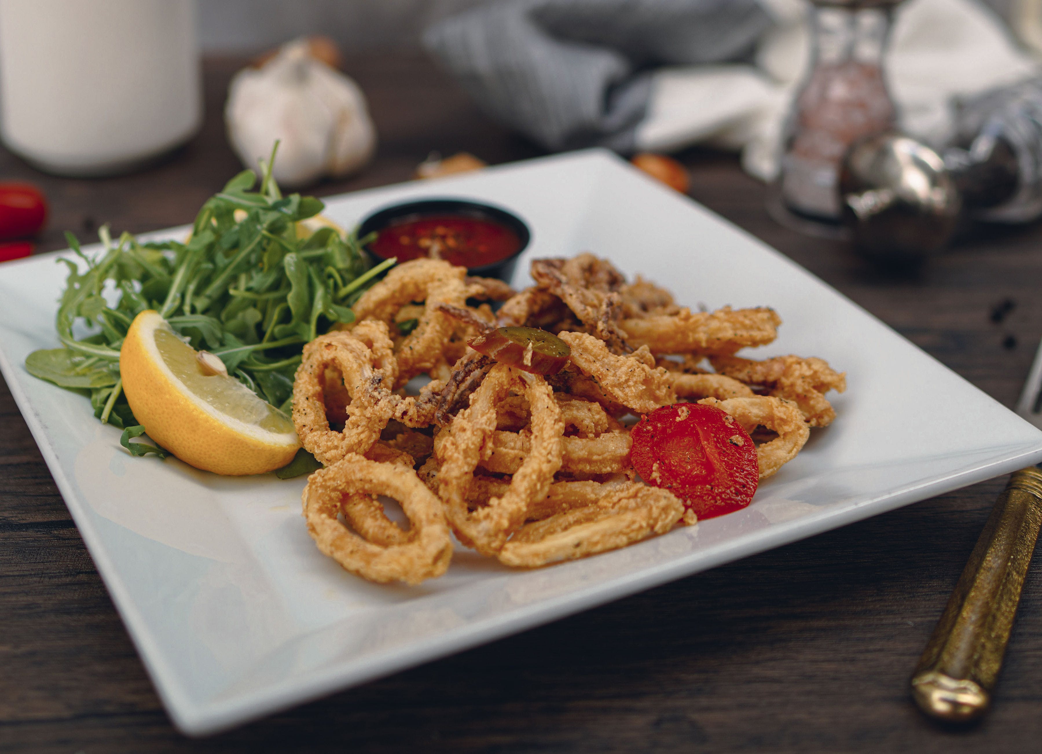 Order Calamari Fritti - Antipasti food online from Lucca Pizza And Market store, San Diego on bringmethat.com