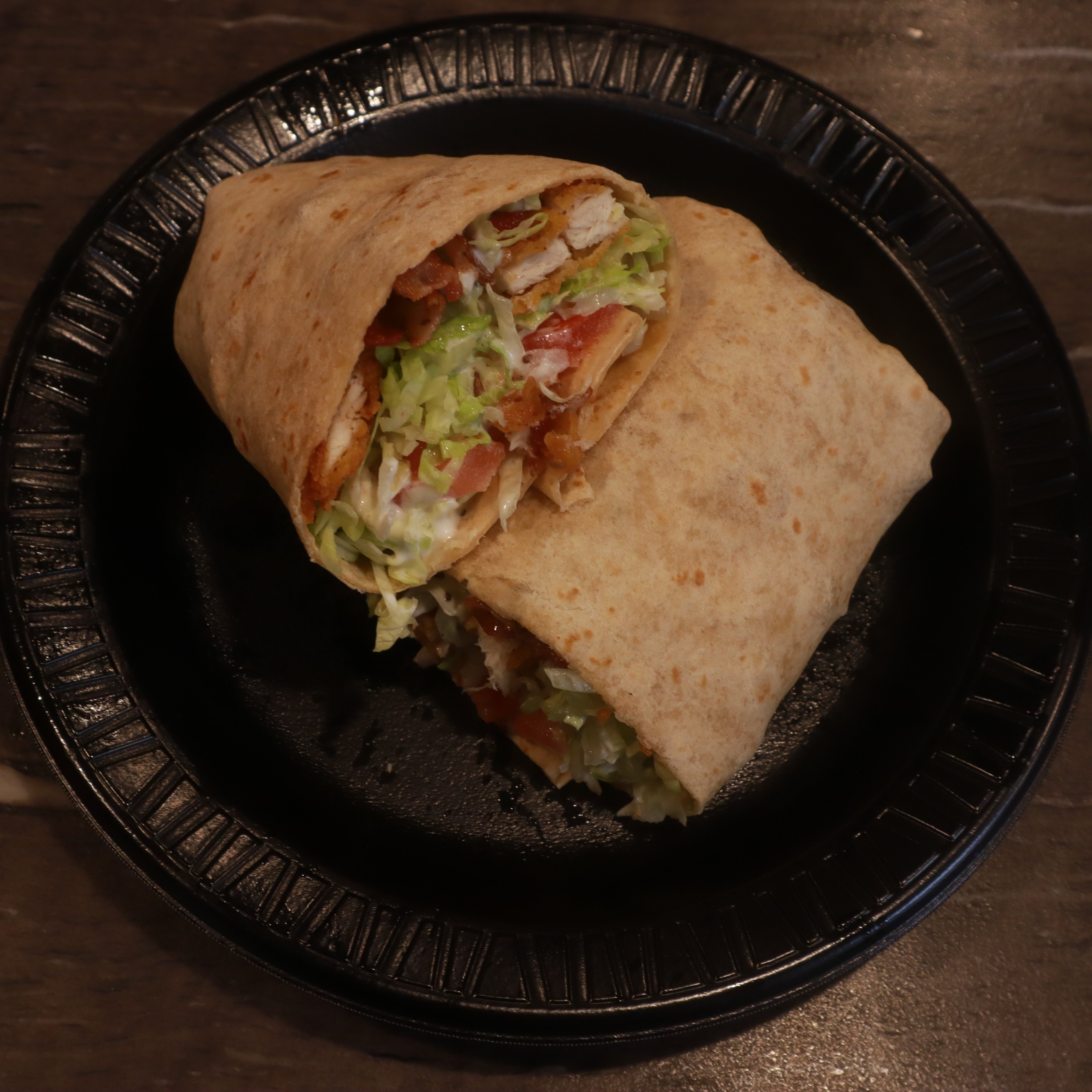 Order Crunchy Chicken Wrap food online from Tom And Jerry store, Rockford on bringmethat.com
