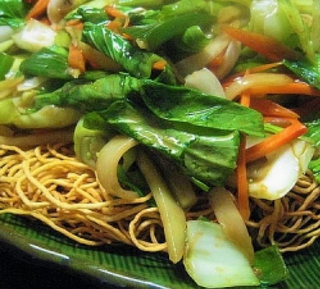 Order W9. Vegetarian Crispy Chow Mein Noodles food online from Pho Saigon Express store, Escondido on bringmethat.com