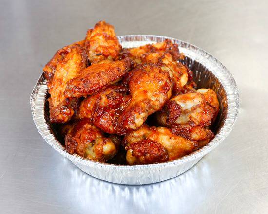 Order Buffalo Wings (1 lb) food online from Chanello's Pizza store, Williamsburg on bringmethat.com