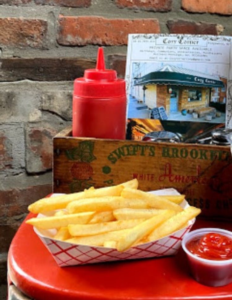 Order French Fries - Appetizer food online from Cozy Corner Bar store, Queens on bringmethat.com