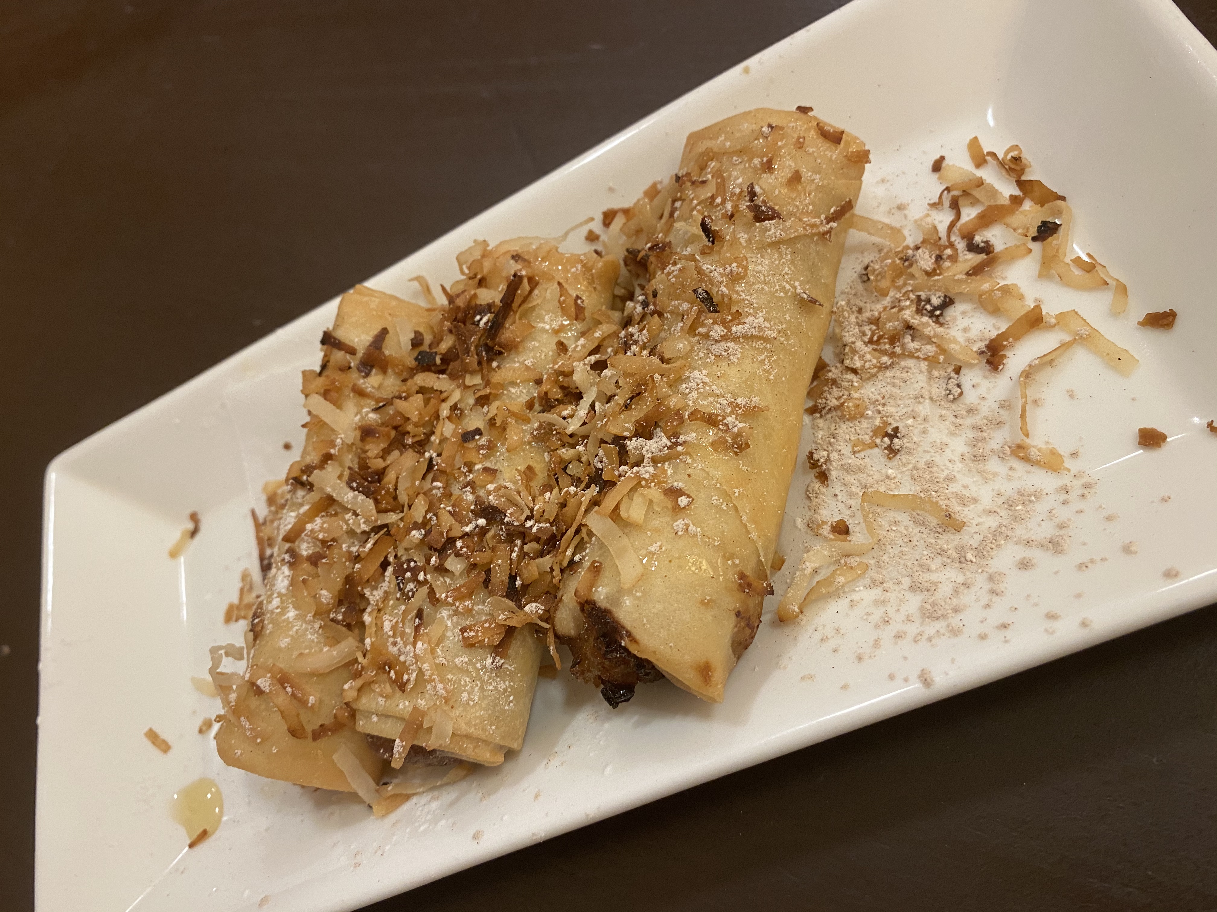 Order D4. Fried Banana with Cinnamon Coconut Flakes food online from Lil' Bowl store, Manassas on bringmethat.com