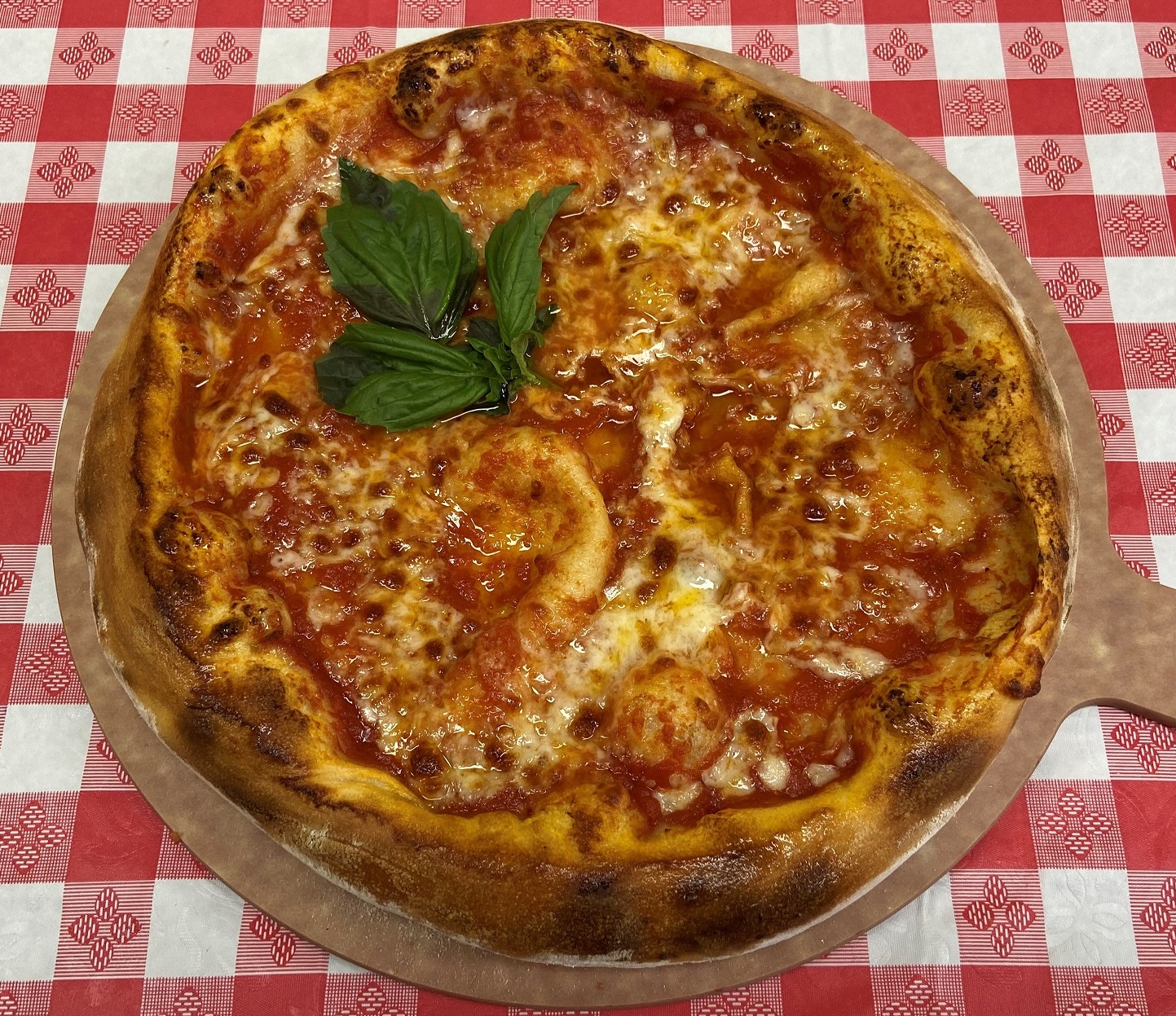 Order Pizza Margherita food online from Dolce Vita store, Mesa on bringmethat.com