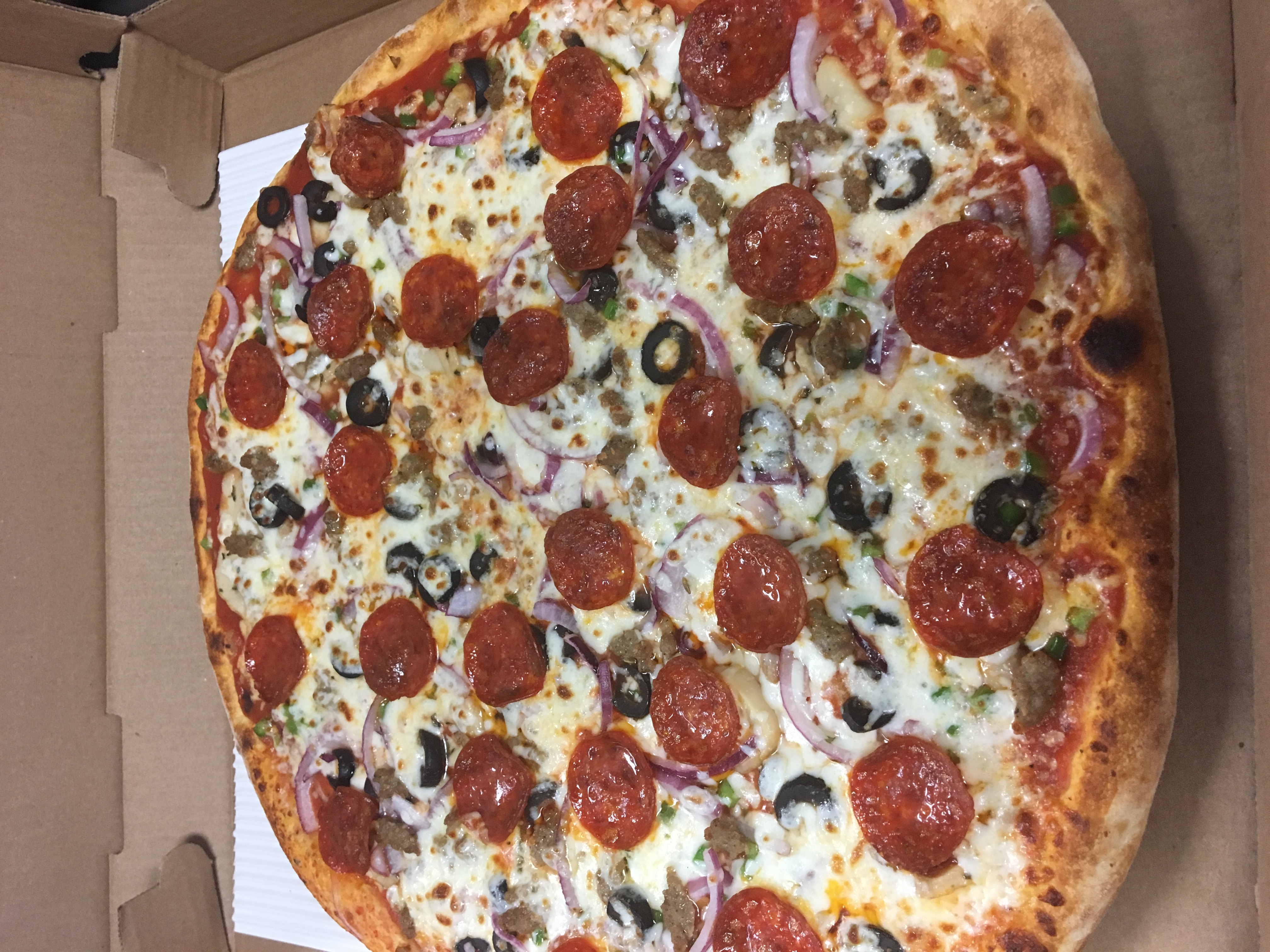 Order Supreme Pizza food online from Angelo's Brick Oven Pizza store, Martinsburg on bringmethat.com