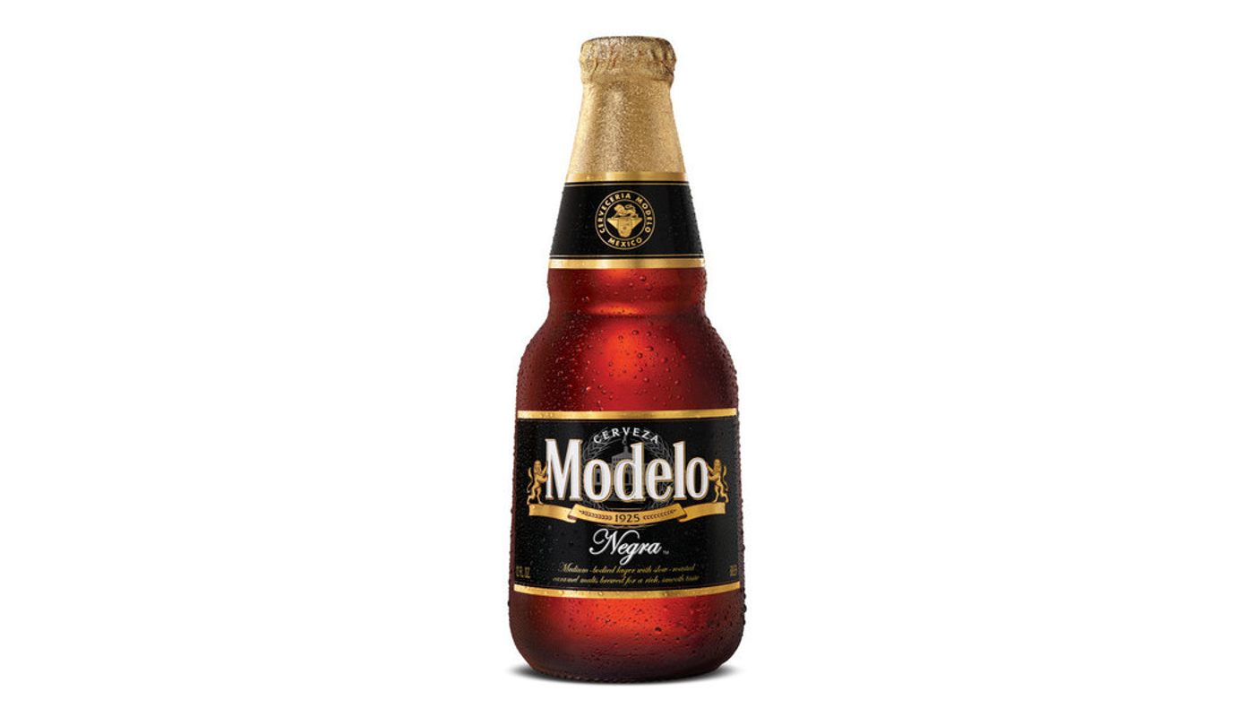 Order Negra Modelo Imported Dark Ale 12 Pack 12 oz Bottles food online from Circus Liquor store, Los Angeles on bringmethat.com