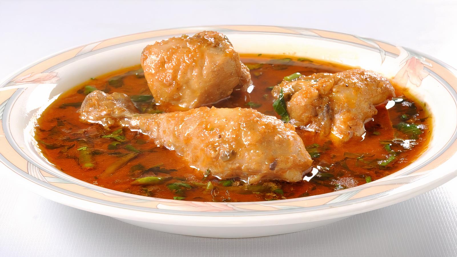 Order Traditional Kodi (Chicken) Curry food online from Fire Biryani store, San Francisco on bringmethat.com