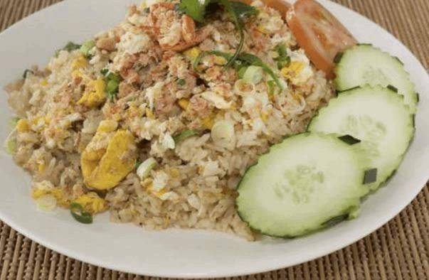 Order Crab Fried Rice food online from Boonsee Thai Kitchen store, Norco on bringmethat.com