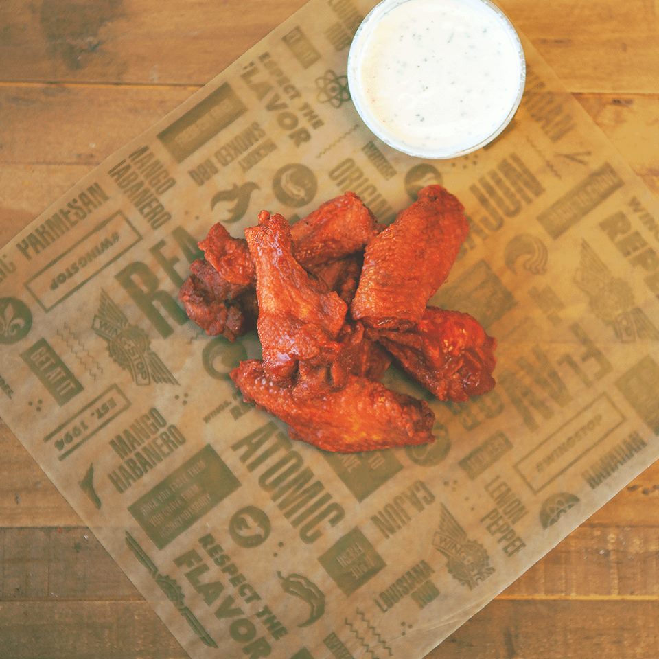 Order 8 Pieces Classic Wing Combo food online from Wingstop store, Champaign on bringmethat.com