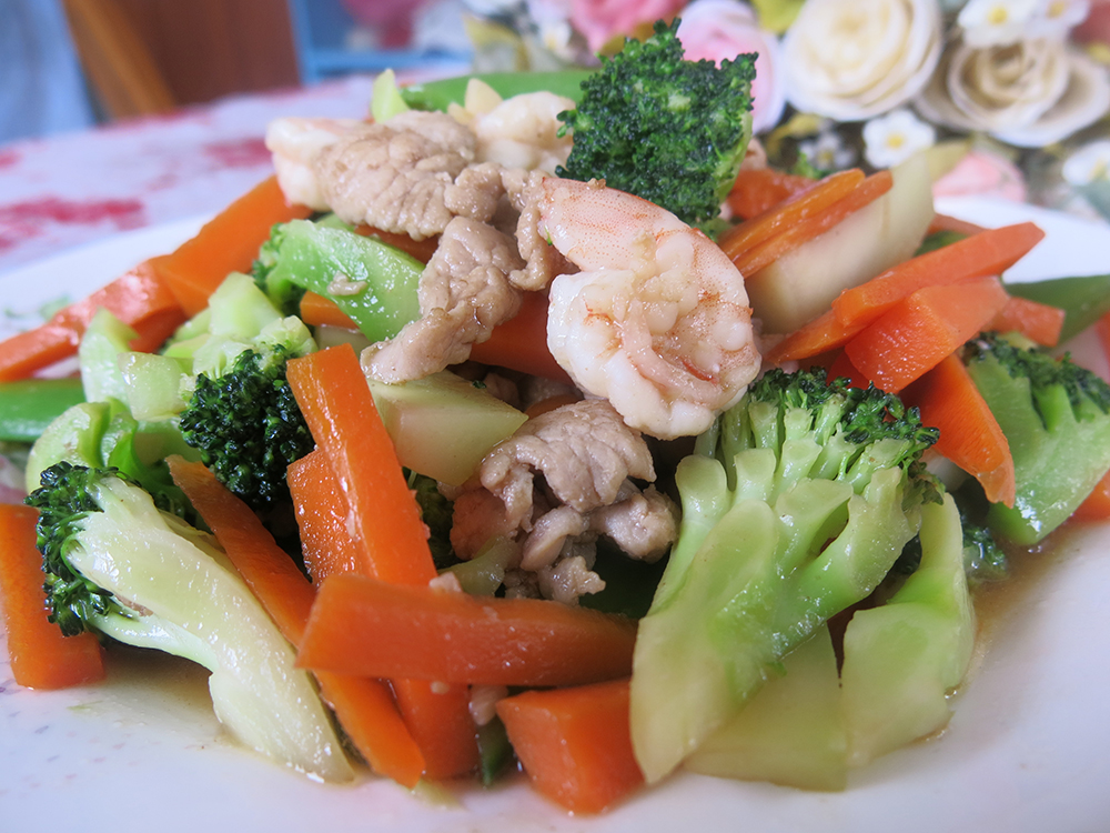 Order (L) Broccoli food online from Pad Thai Restaurant store, Quincy on bringmethat.com