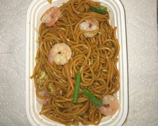 Order 21b. Shrimp Lo Mein food online from Panda Garden store, Cookeville on bringmethat.com