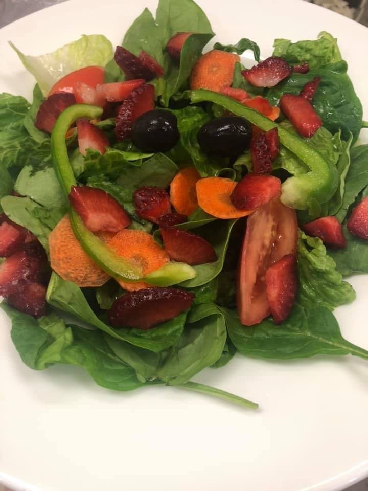 Order Spinach & Strawberry Salad - Small food online from All Star Pizza store, Bensalem on bringmethat.com