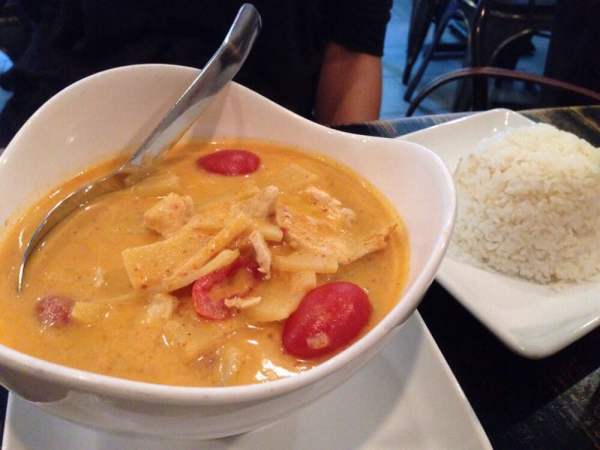 Order Red Curry food online from Peak thai restaurant store, New York on bringmethat.com