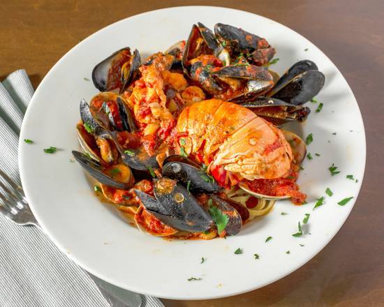 Order Lobster Fra Diavolo food online from Café Amici store, Selden on bringmethat.com