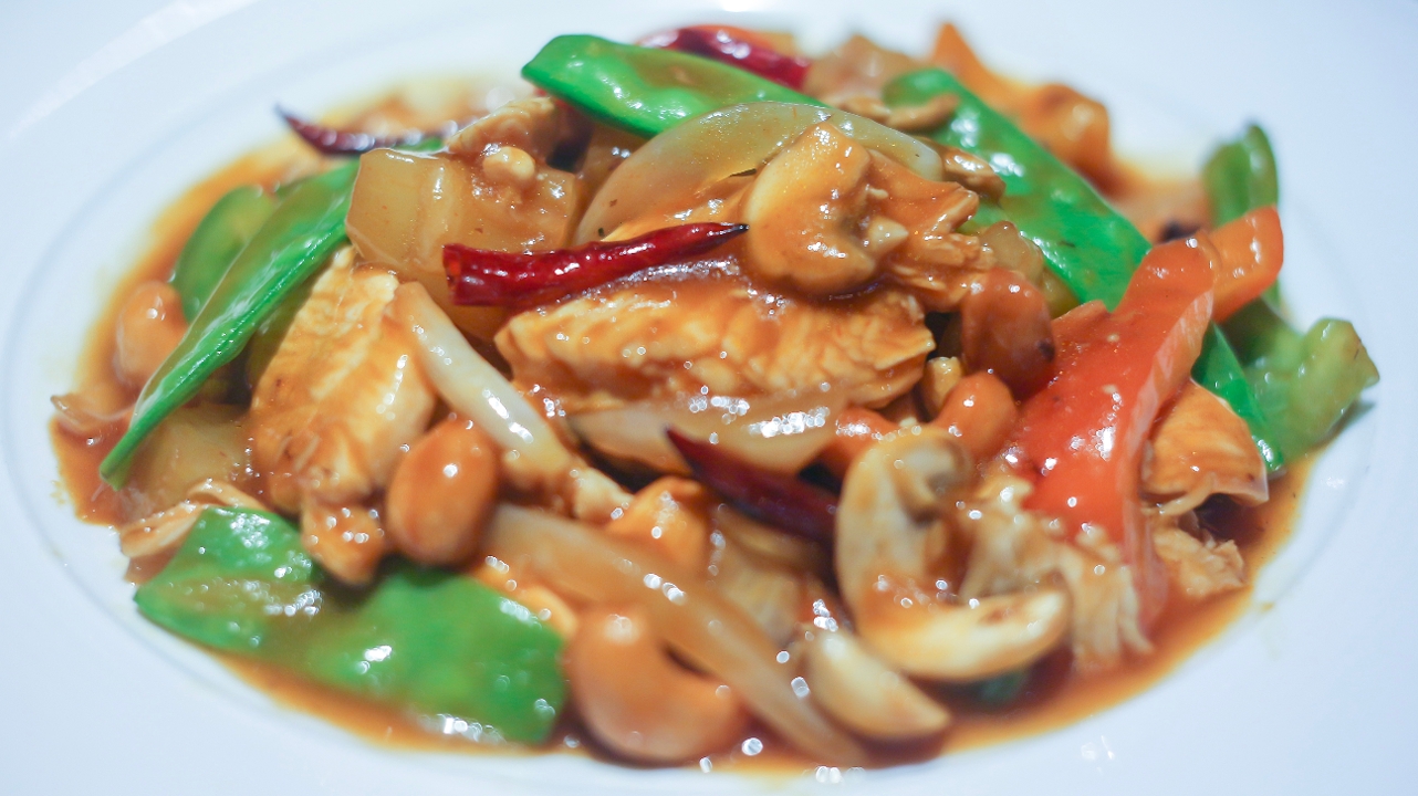 Order Cashew Chicken food online from Hot Woks Cool Sushi store, Chicago on bringmethat.com