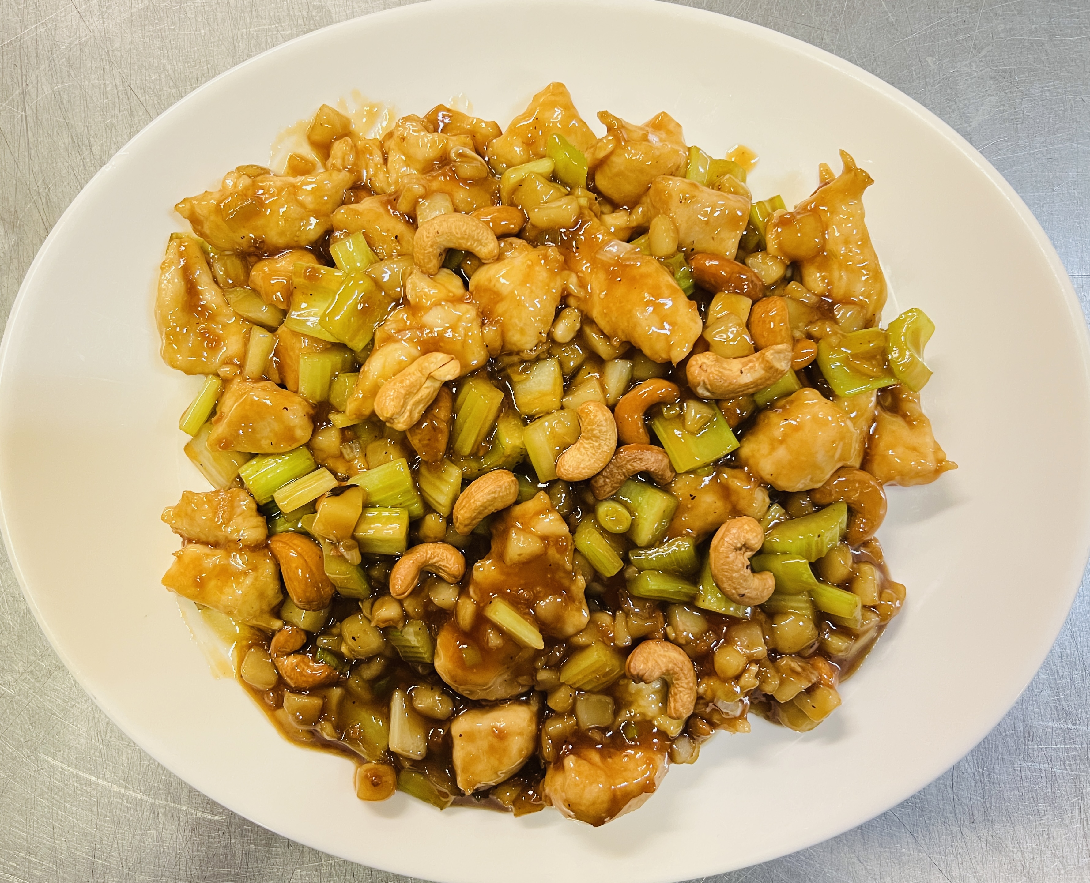 Order Chicken with Cashew Nuts food online from King Garden  store, Philadelphia on bringmethat.com