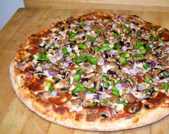 Order Cuzinos Supreme Pizza food online from Cuzino Family Kitchen store, Bear on bringmethat.com