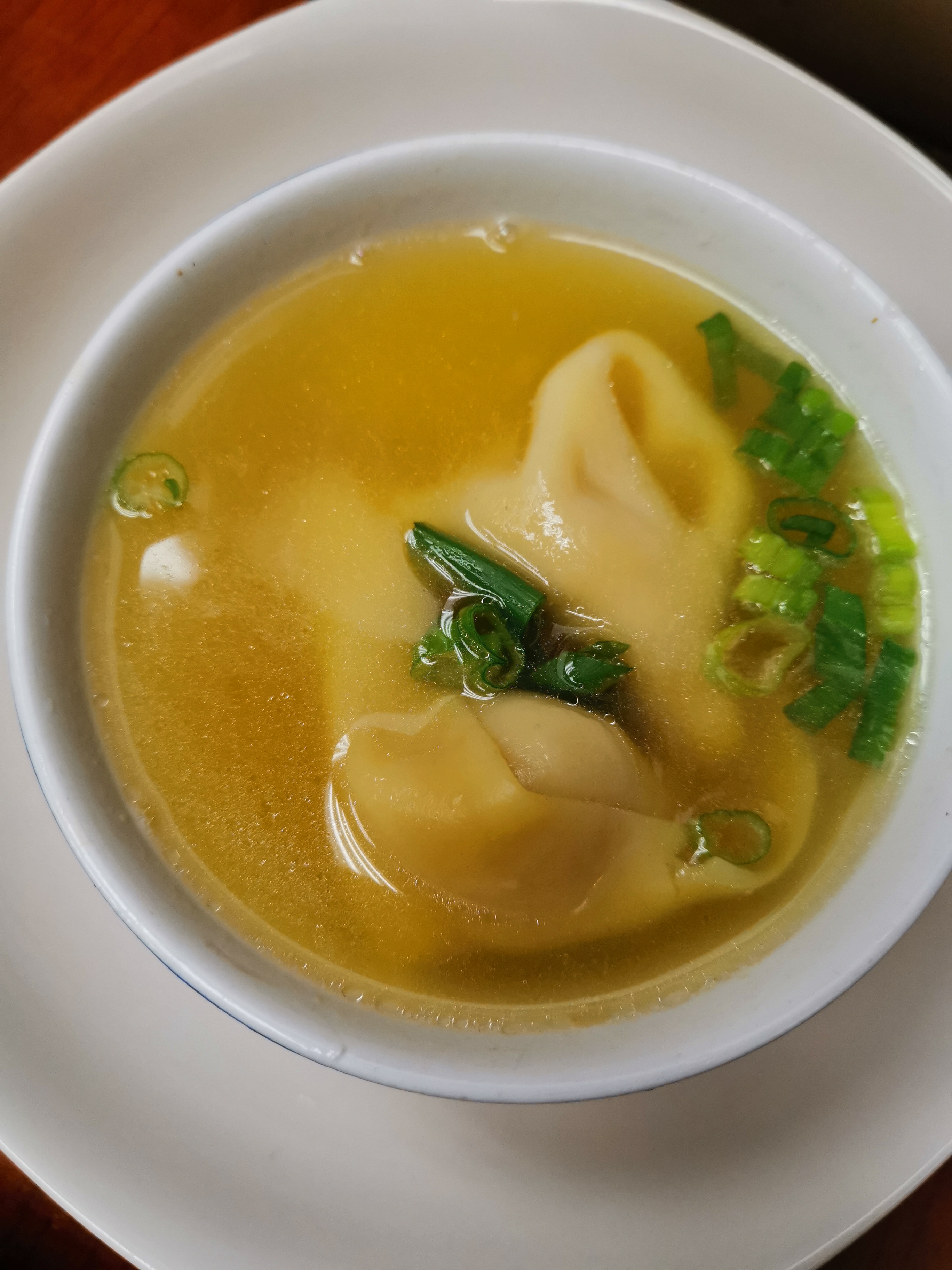 Order 20. Wonton Soup food online from China Express store, Baltimore on bringmethat.com
