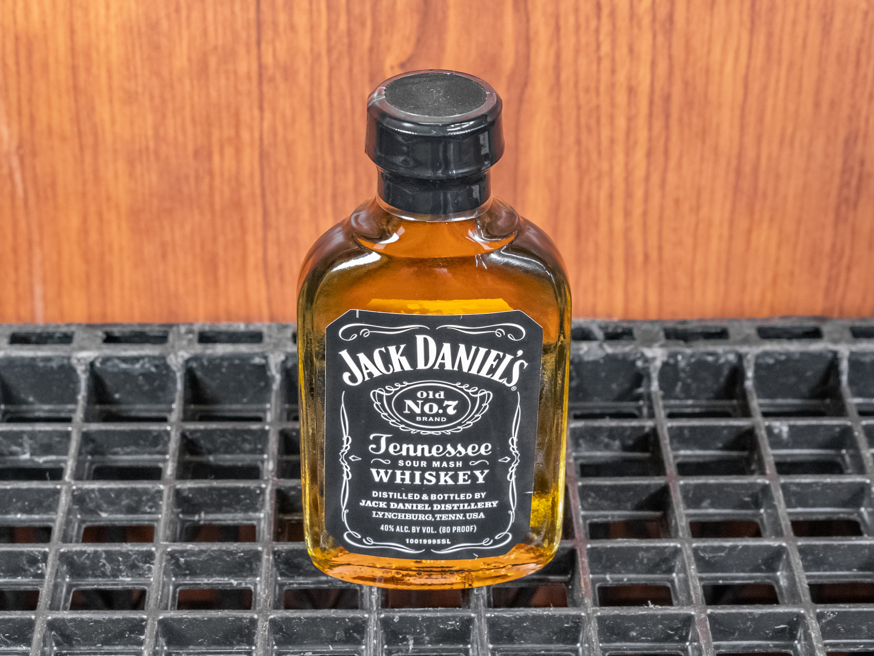 Order Jack Daniel's Tennessee Whiskey, 200 ml. food online from Speedway Liquor store, Mesa on bringmethat.com