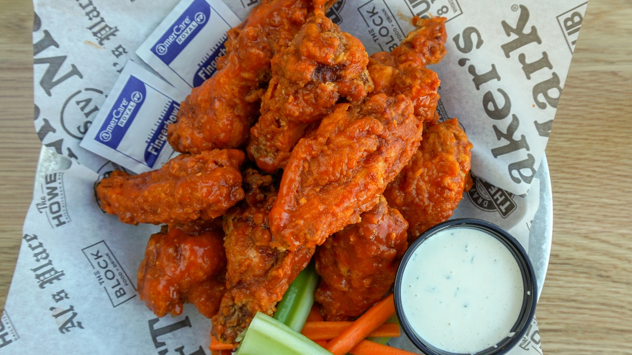 Order Full Order Bone-In Broasted Wings food online from The Howe Daily Kitchen & Bar store, Minneapolis on bringmethat.com