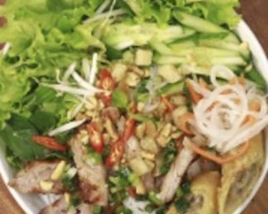 Order Salad Bowl food online from Pho Me Vietnamese Kitchen store, Mooresville on bringmethat.com