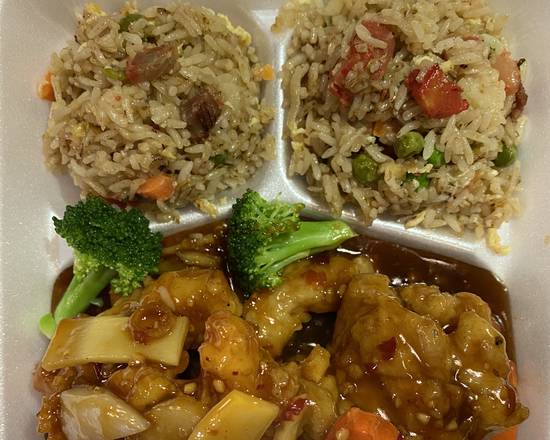Order Individual Combo Dinner D food online from Asian Wok store, Lynnwood on bringmethat.com
