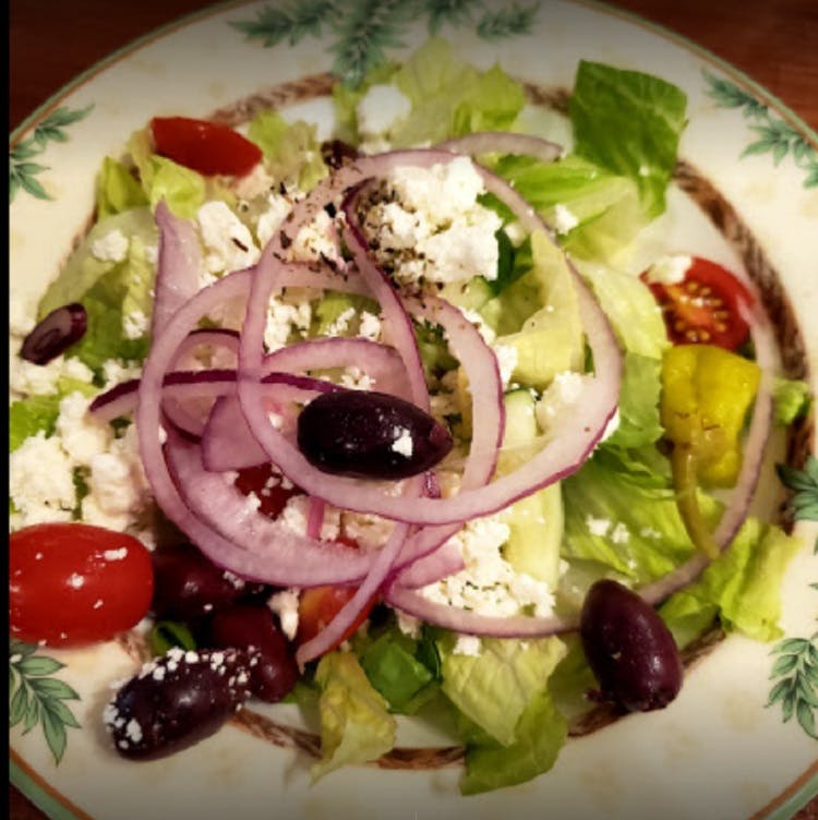 Order Delia’s House Salad - Small food online from Delia's Pizzeria & Grill store, Springfield on bringmethat.com