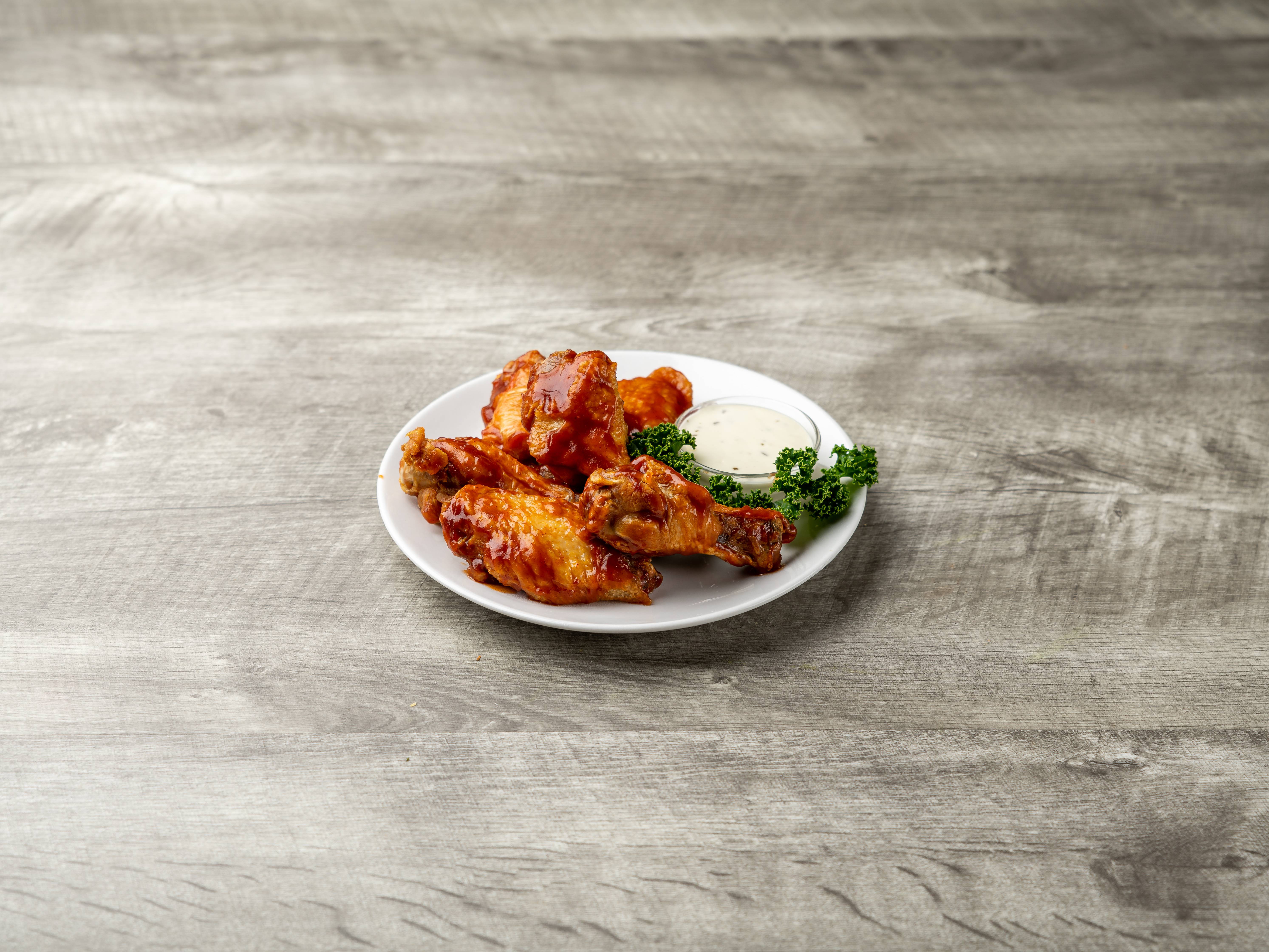 Order Fresh Wings food online from Cerasoli Pizzeria store, Pittsburgh on bringmethat.com