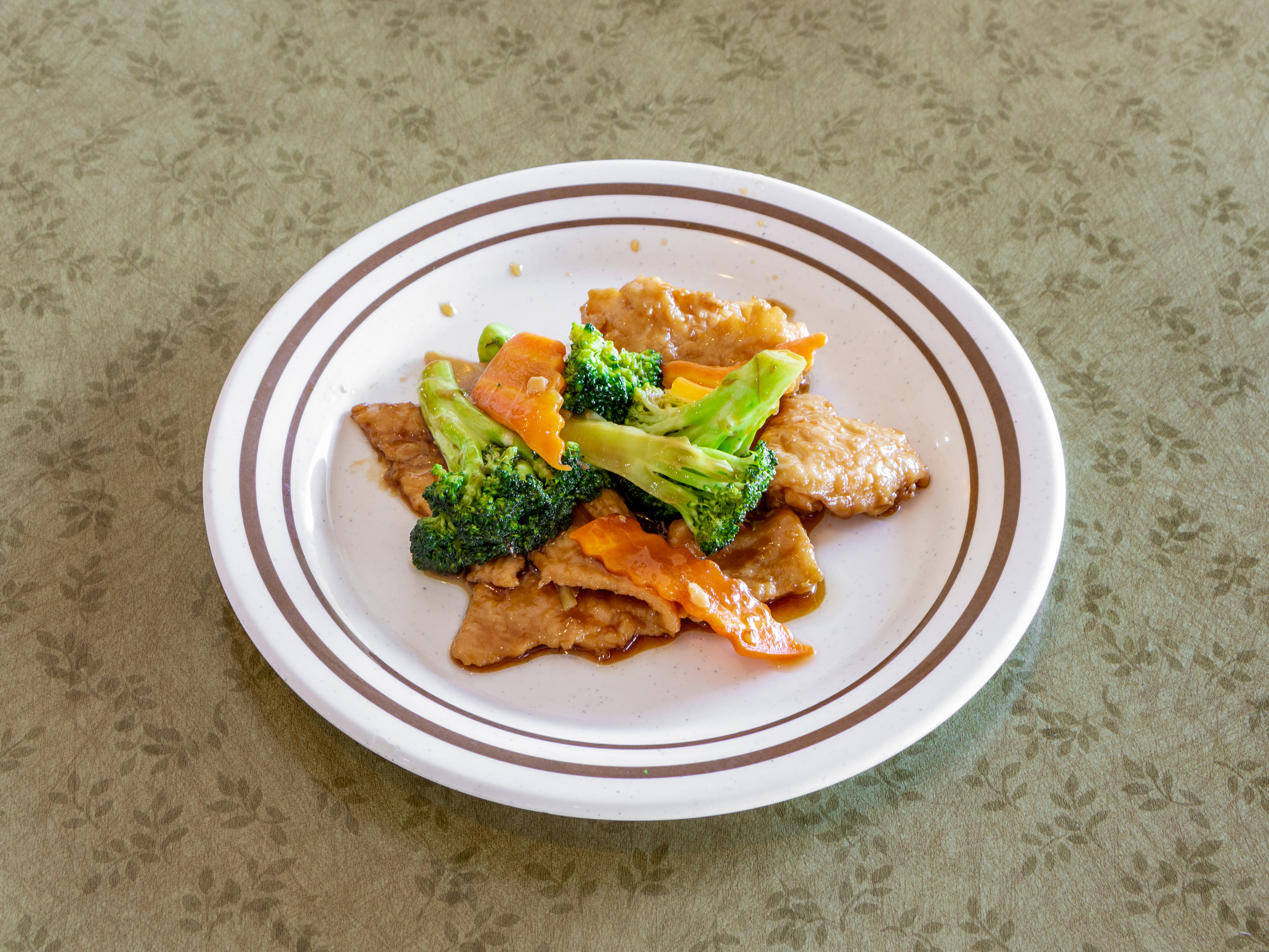 Order 17. Chicken with Broccoli Lunch food online from China Garden store, Springboro on bringmethat.com
