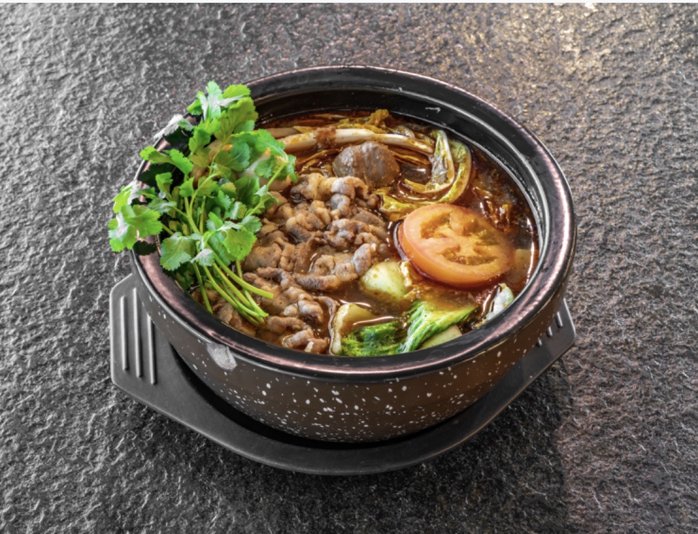 Order M-3. Spicy Beef Pot food online from Mr Rice Restaurant store, Rowland Heights on bringmethat.com