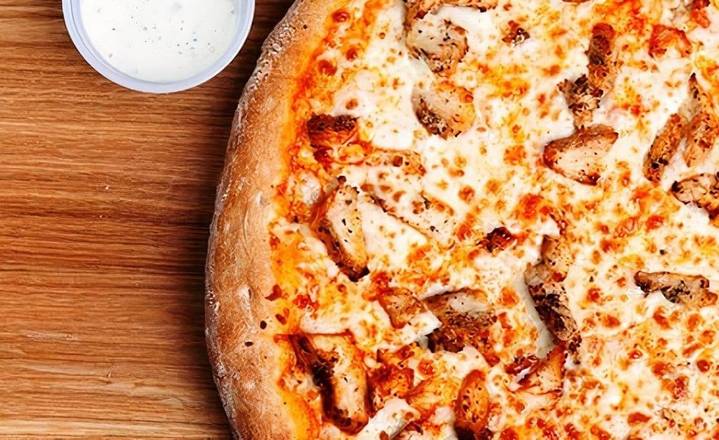 Order Buffalo Chicken Pizza food online from Pepperonis store, Missouri City on bringmethat.com