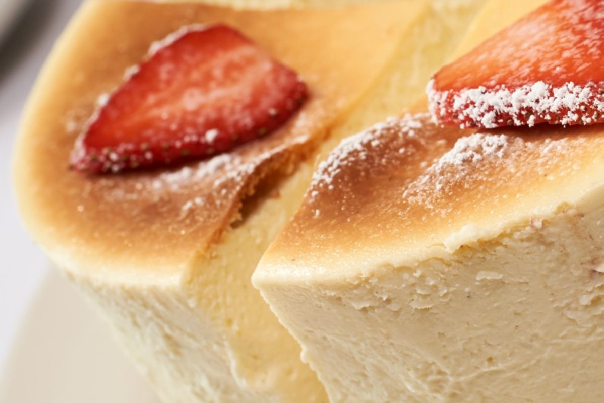 Order Italian Cheesecake (For 2) food online from Carmine store, Las Vegas on bringmethat.com