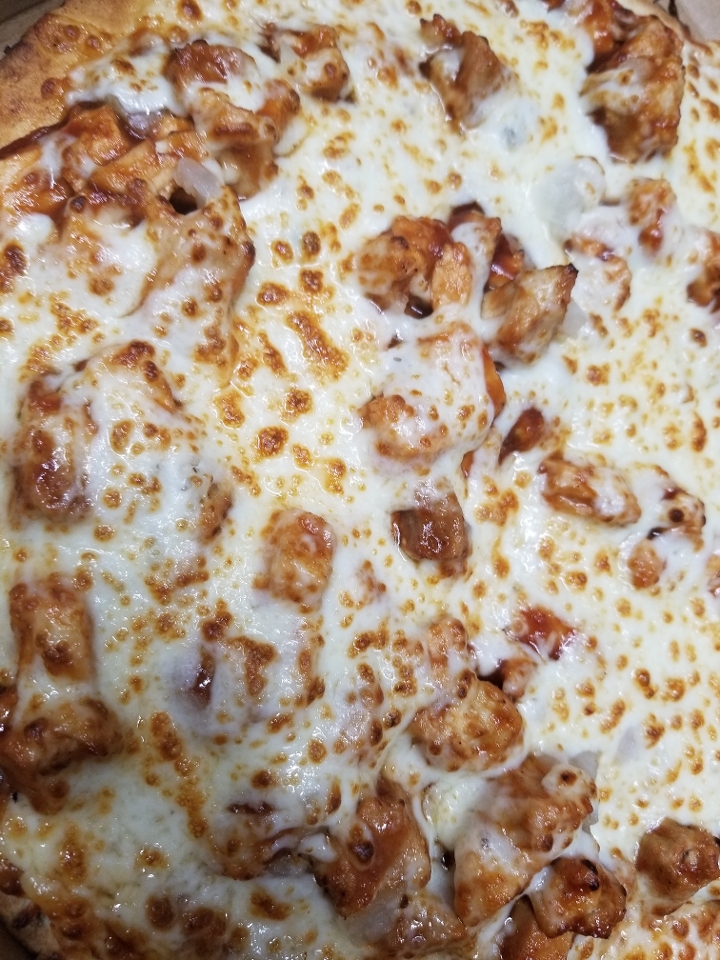 Order Small BBQ Chicken Southern Style food online from Derby City Pizza store, Fairdale on bringmethat.com