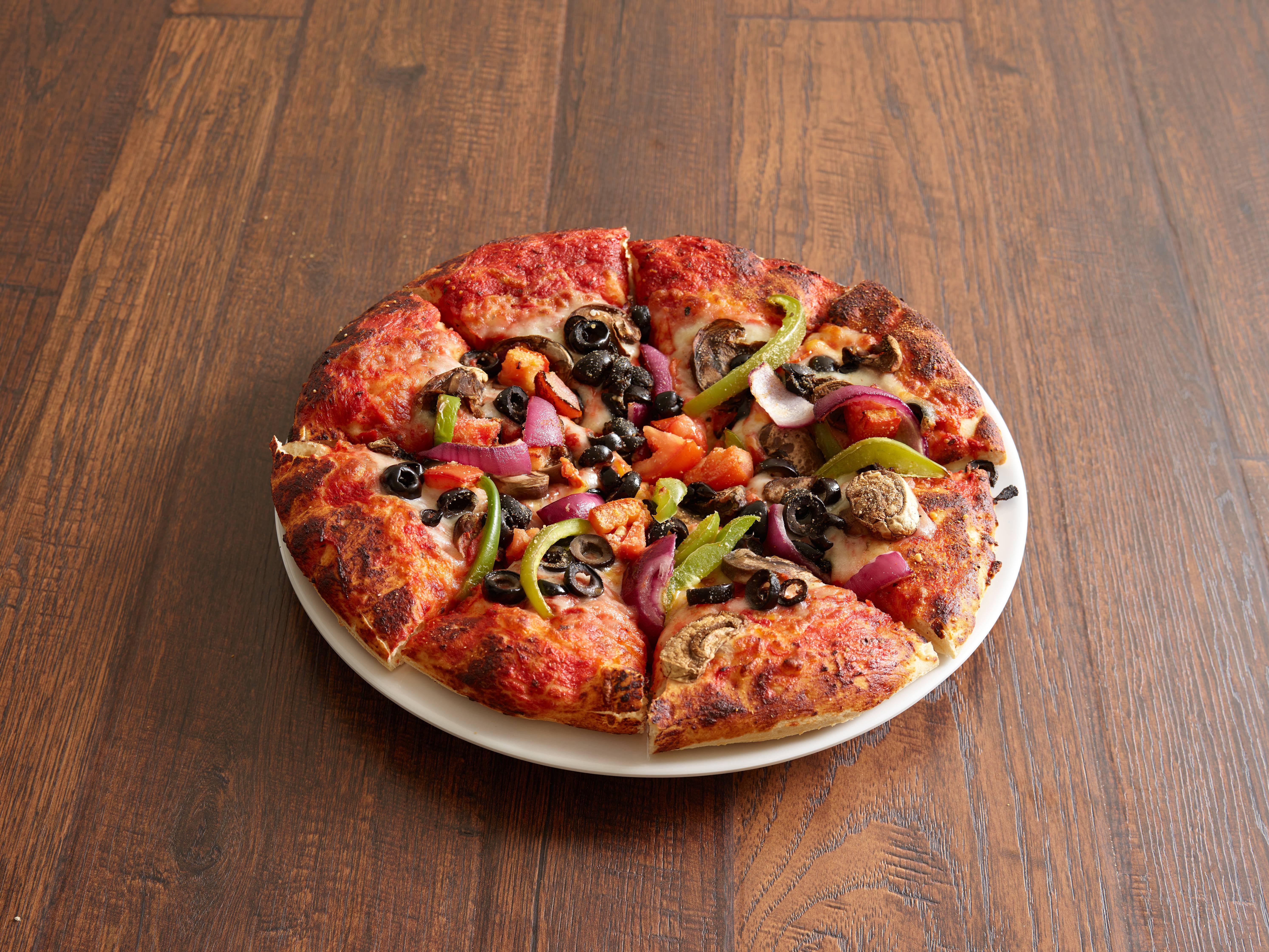 Order Vegetarian Delight Pizza food online from Ricco's Pizza store, Reno on bringmethat.com