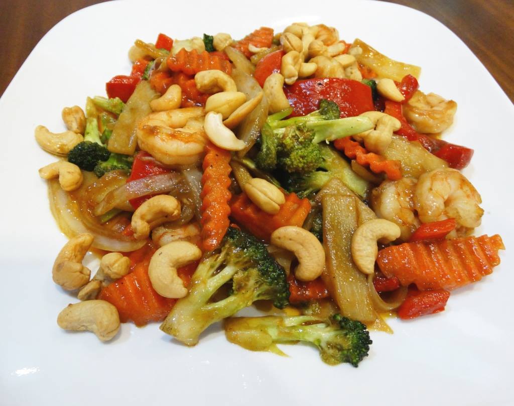 Order #23 Pad Cashew Stir Fry food online from Rice Palace store, Eau Claire on bringmethat.com