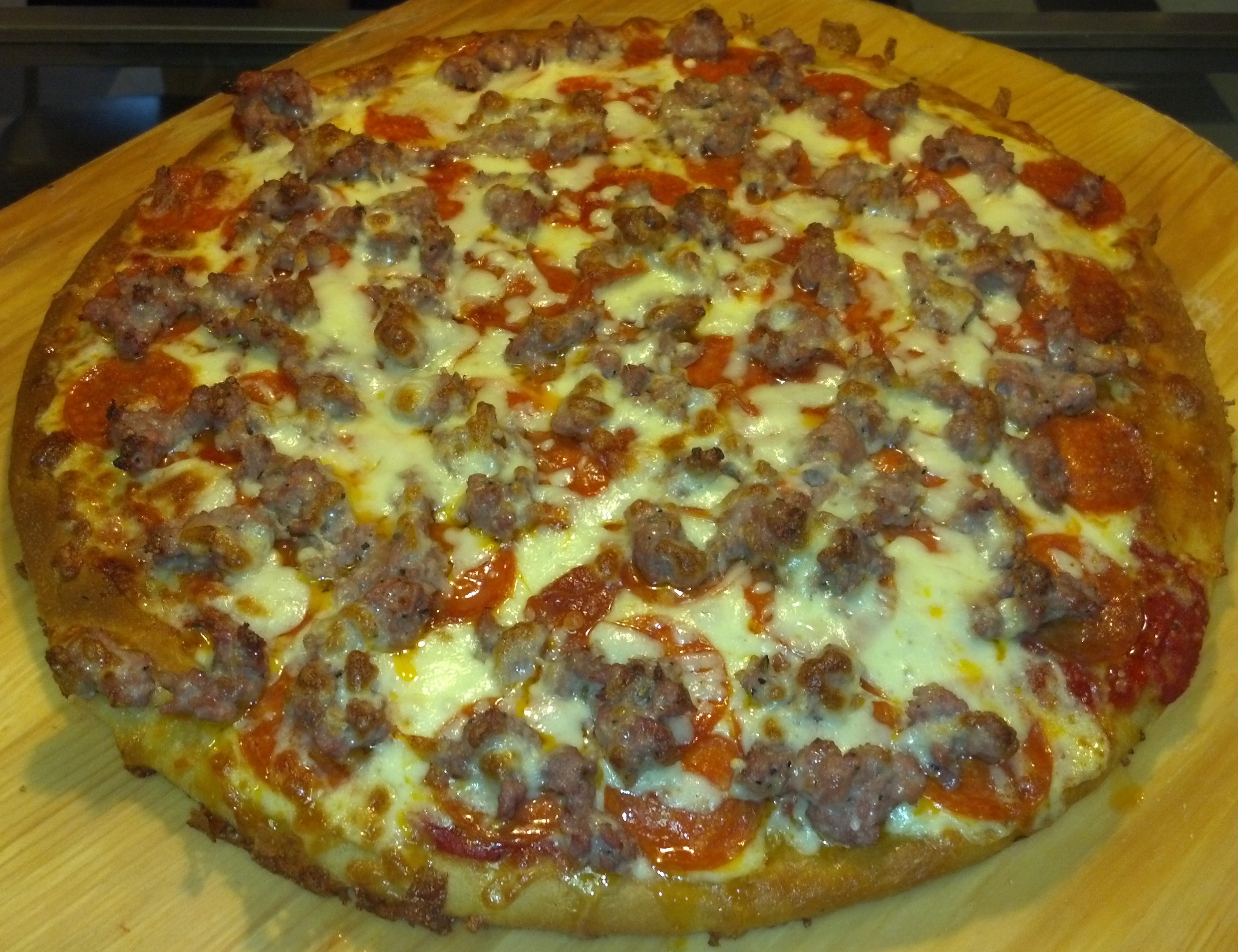 Order 16" Large Meat Lover Pizza food online from Venezia Pizza store, Morrisville on bringmethat.com