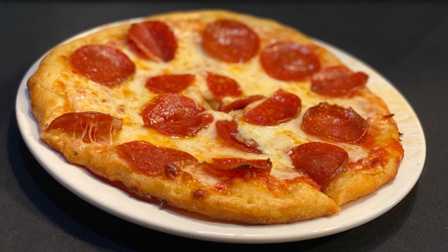 Order Pepperoni "America's Favorite" Pizza - 10" food online from Luigi's Restaurant store, Gonzales on bringmethat.com