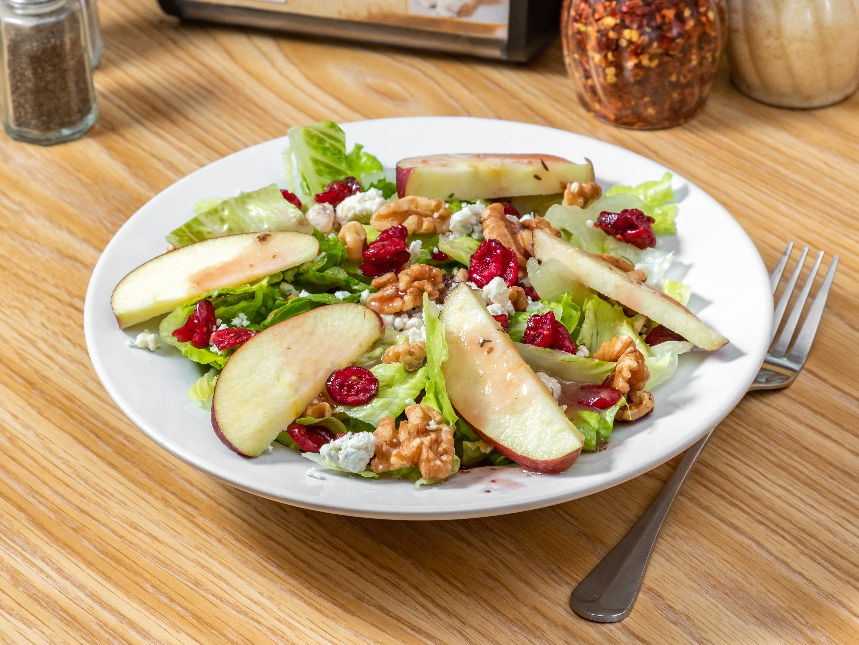 Order Apple Cranberry Walnut Salad food online from 3 Brothers Pizza & Restaurant store, North Wildwood on bringmethat.com