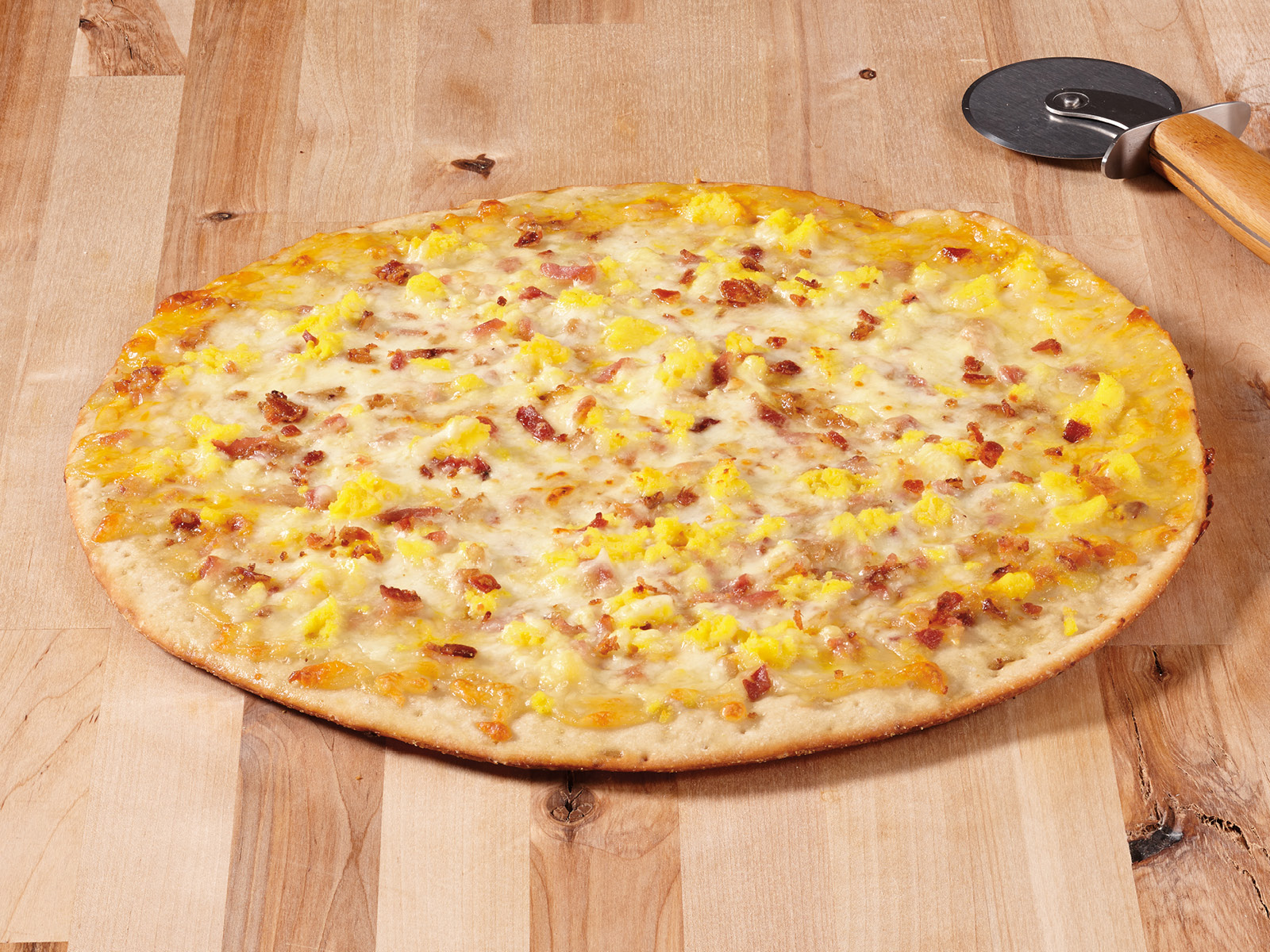 Order Take & Bake Breakfast Pizza food online from Hy-Vee Mealtime store, Dubuque on bringmethat.com