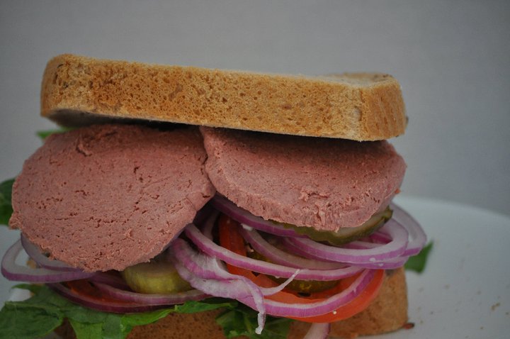 Order Liverwurst Deli Sandwich food online from Bob Bagels store, Lyndhurst on bringmethat.com