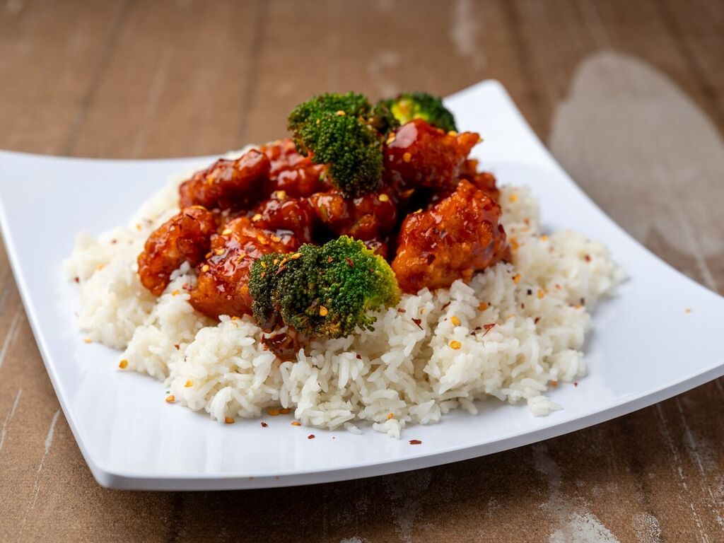 Order S15. General Tso's Chicken food online from Taste of China store, Madison on bringmethat.com