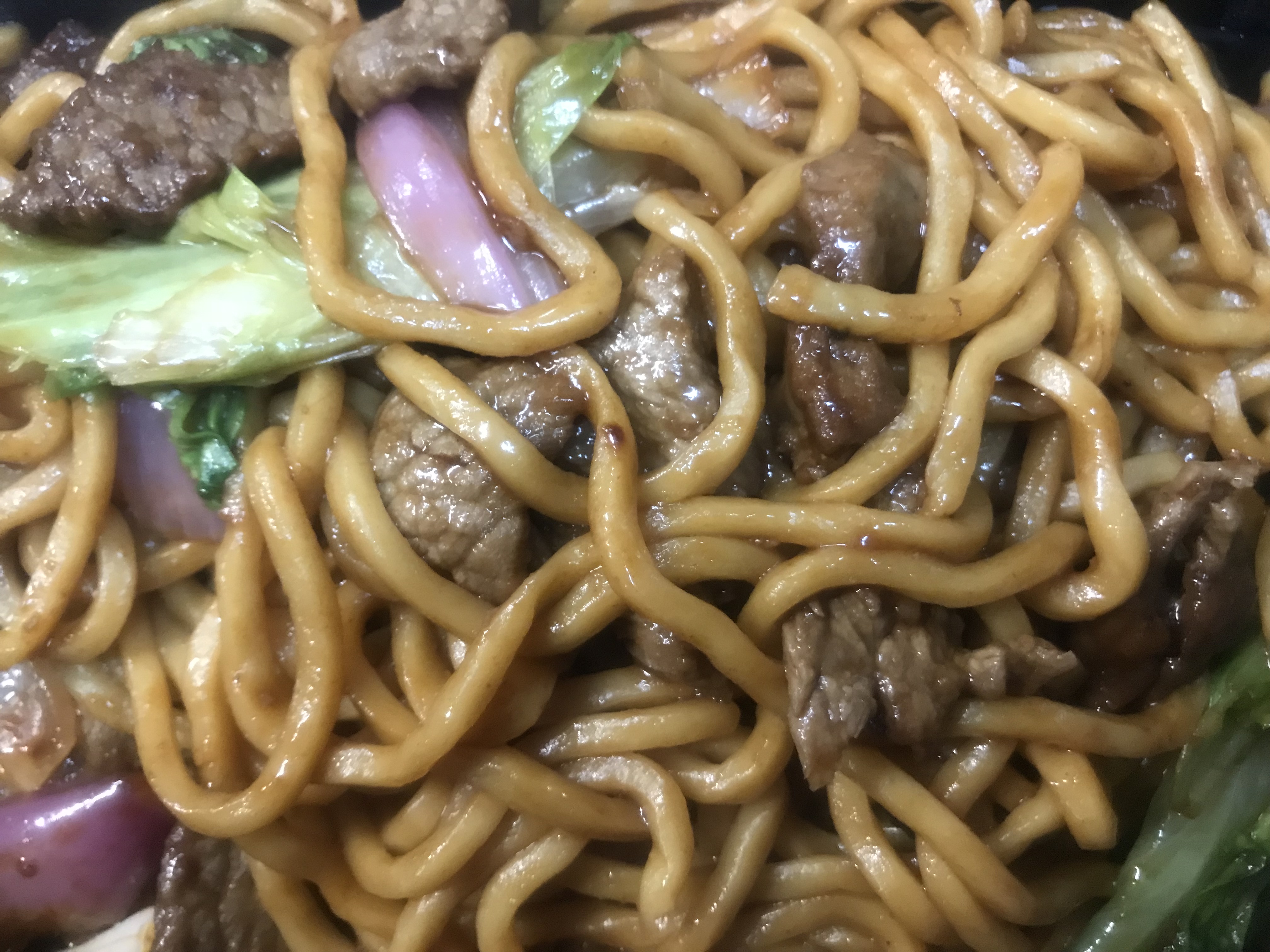 Order Beef Chow Mein food online from Fortune Restaurant store, Oakland on bringmethat.com