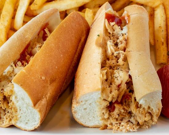 Order Chicken Cheesesteak food online from Fibber Sports Bar & Grille store, Upper Darby on bringmethat.com