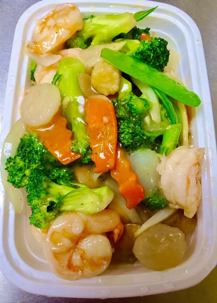 Order Broccoli Shrimp food online from Taste Of China store, Naperville on bringmethat.com