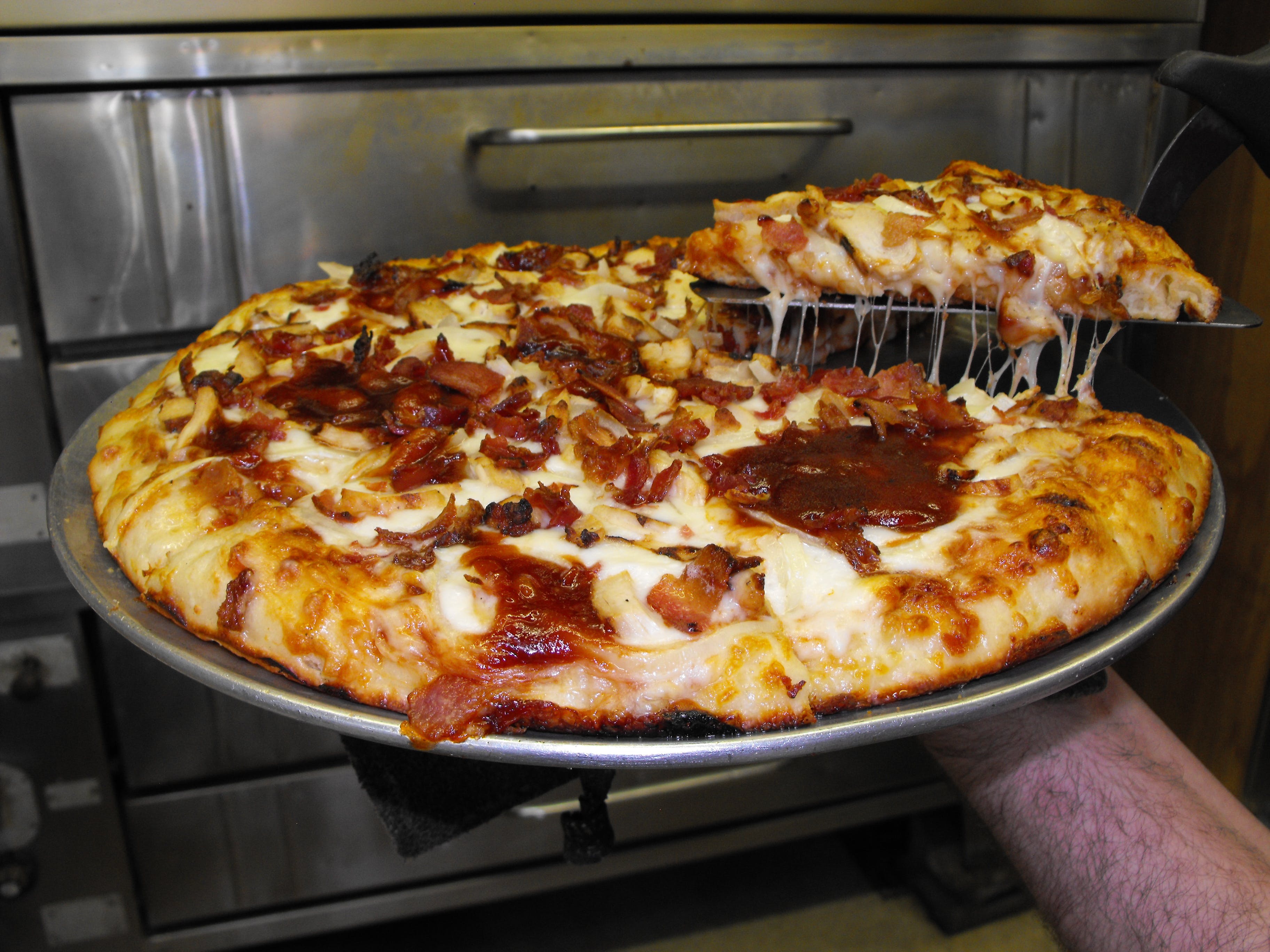 Order Chicken Barbecue Round Pizza - Large 14" food online from Mr C Deli & Pizza store, Clinton Twp on bringmethat.com